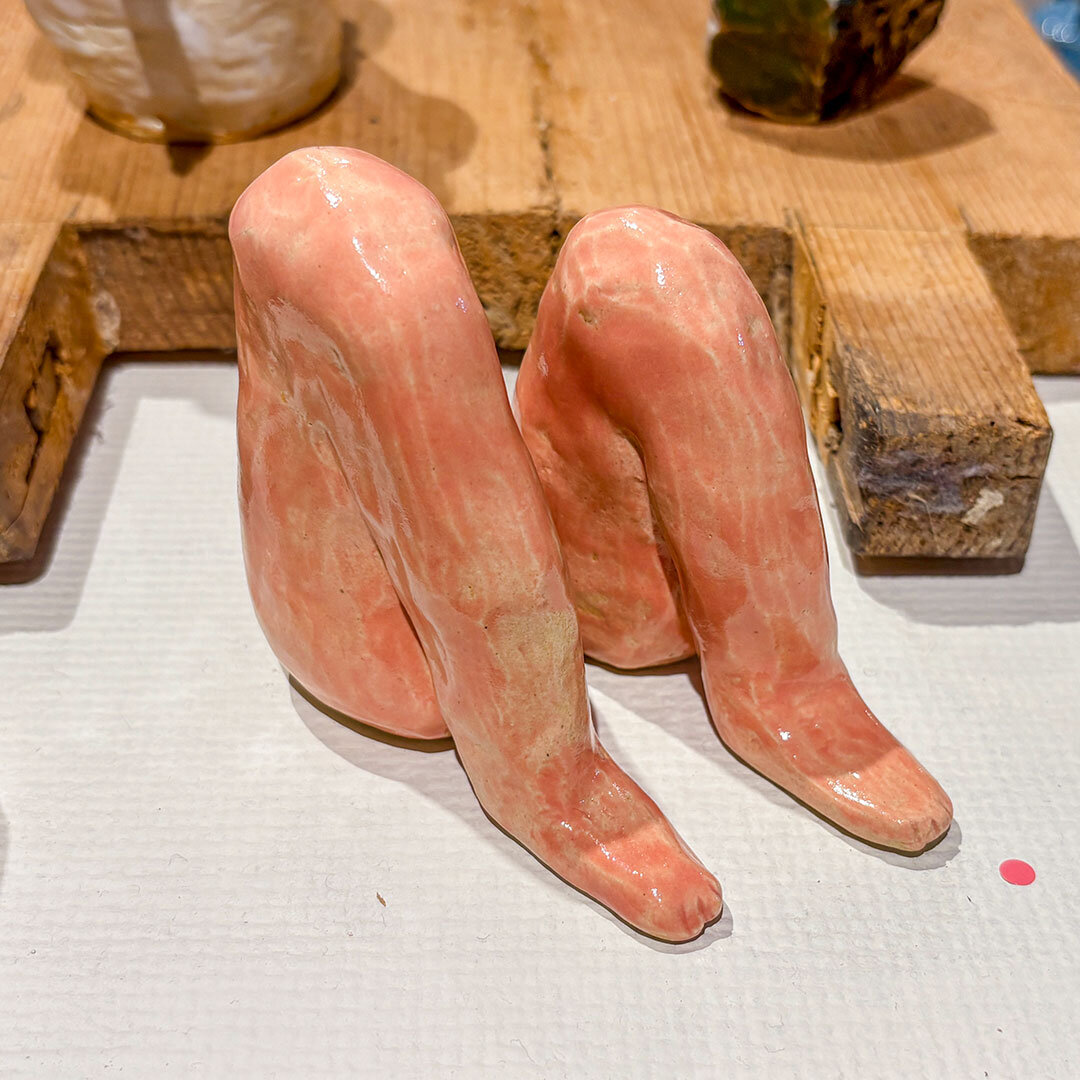 20250611_comic_oyaji_leg.jpg